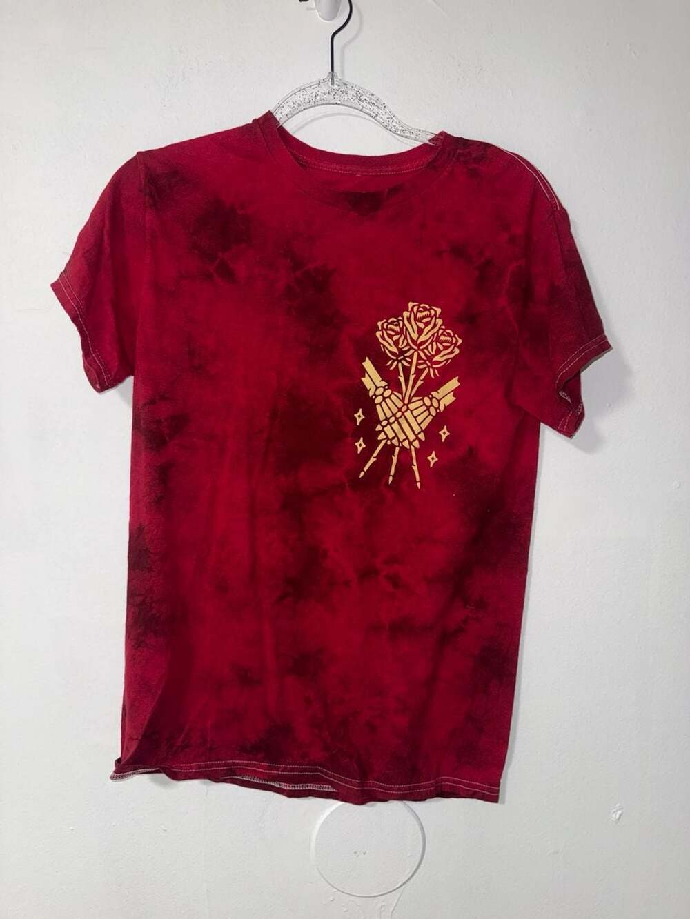 Bad Omens Red Tie-Dye Skeleton Hands Roses T-Shirt Size S